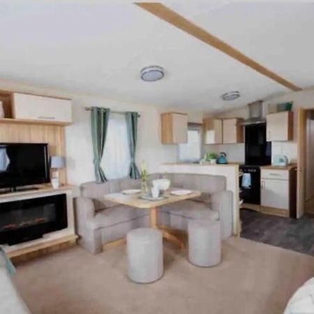 Ajl Caravan Rentals Turnberry Bagian luar foto